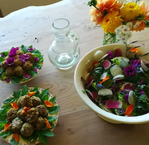 Cuisine des plantes et fleurs aromatiques