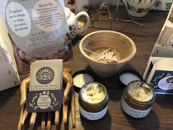 savons à la cabane à plantes avec l'atelier de pacou Création de savons à base de produits naturels
